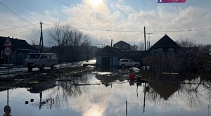 14 придворовых территорий подтоплено талыми водами в  селе Максимовка Базарно-Карабулакского района Саратовской области