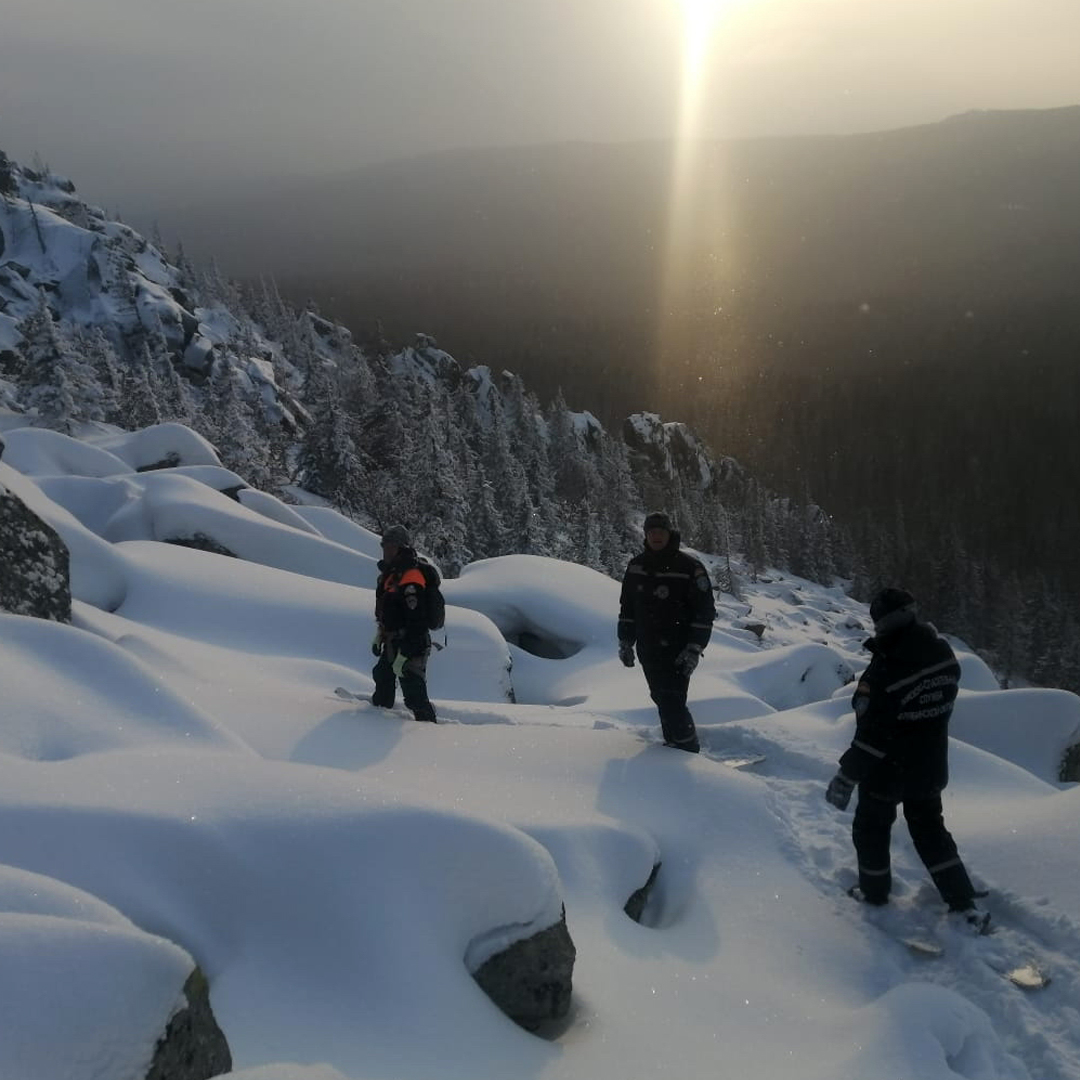 Поисково-спасательные работы спасателей ПСС Челябинской области в горно-таёжной местности