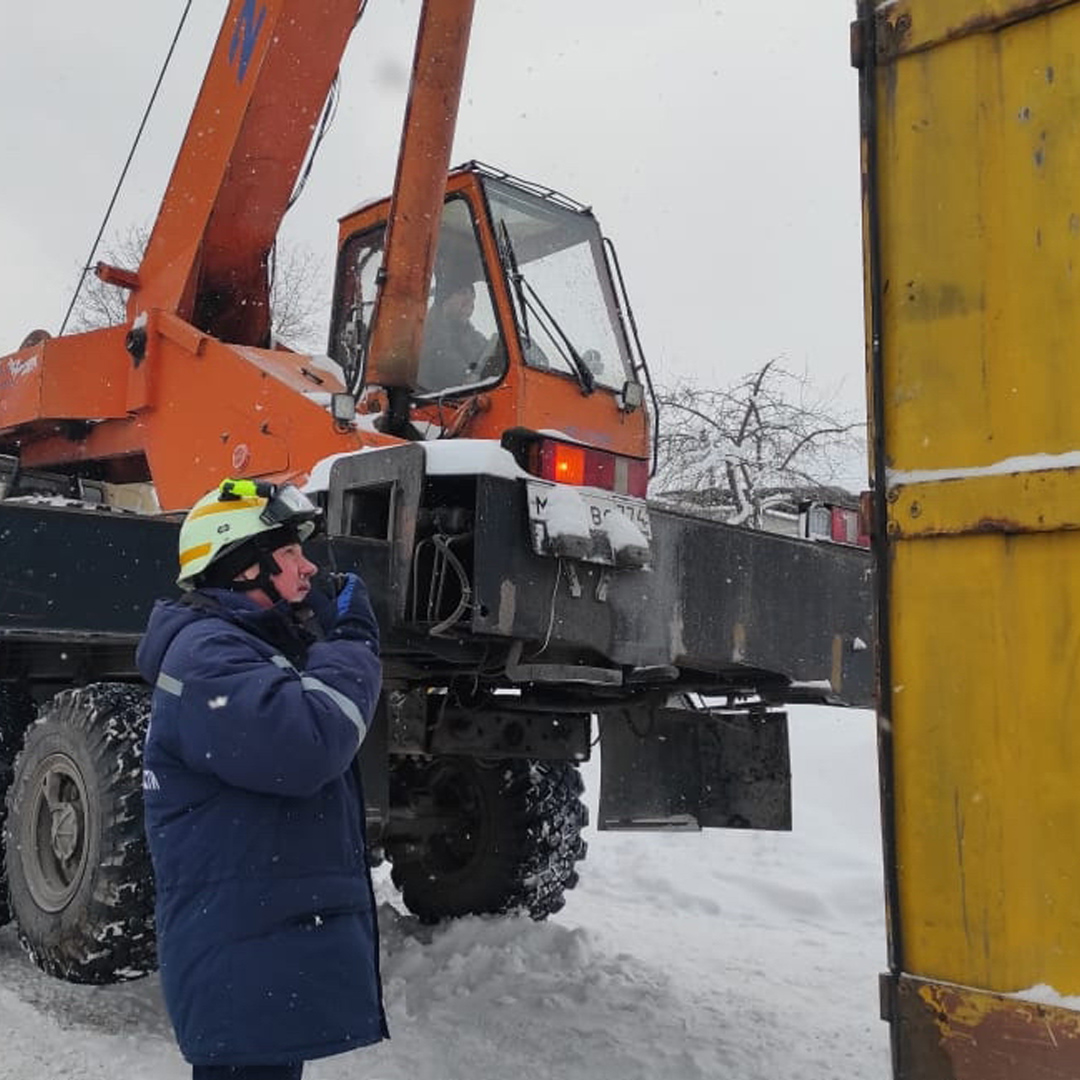 Спасатели оказали помощь водителям, попавшим в сложные ситуации из-за  гололёда и гололедицы в ряде районов Южного Урала. - Российский союз  спасателей