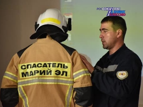 17 октября спасатели Марийской аварийно-спасательной службы открытый урок по «Основам безопасности жизнедеятельности»