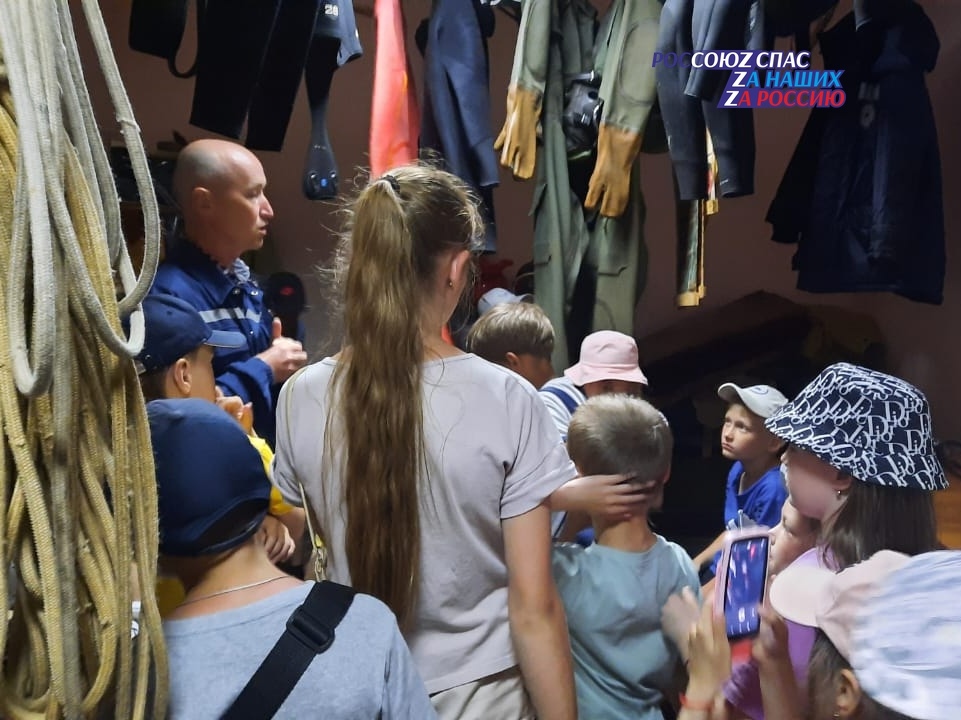 Спасатели Марий Эл проводят профилактическую работу с детьми из пришкольного лагеря МОУ «Звениговский лицей»