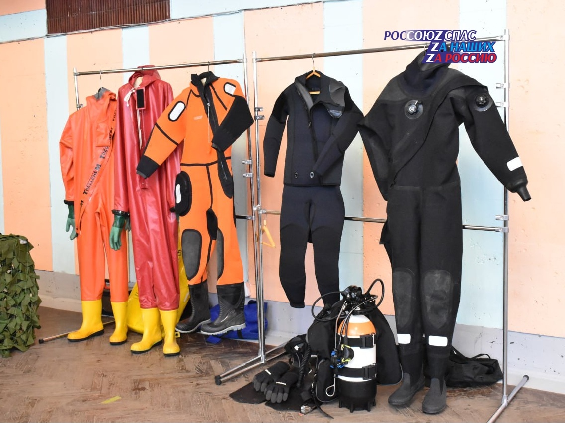 Спасатели Марий Эл приняли участие в выставке техники и снаряжения спасательных служб