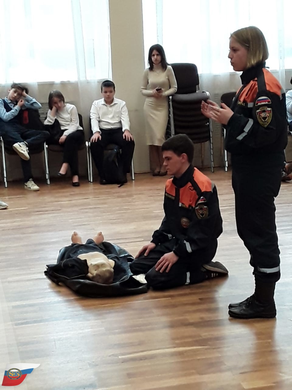 Добровольцы Московского областного регионального отделения РОССОЮЗСПАСа провели открытый урок по ОБЖ