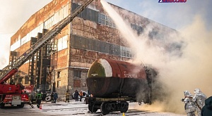 Спасатели АСФ города Барнаула 08 декабря 2022 года приняли участие в пожарно-тактическом учении на Шинном заводе