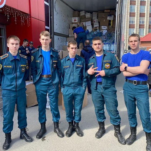 Студенческий отряд Челябинского РОССОЮЗСПАСа участвует в подготовке к отправке гуманитарного груза