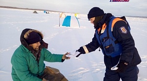 Красноярские спасатели принимают участие в профилактической акции «Безопасный лед»