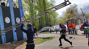 «Горящие башни» штурмовали юные пожарные Хабаровского края