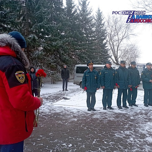 В городе Барнауле 24 апреля 2024 года прошло мероприятие, посвященное памяти пожарных, погибших на боевом посту