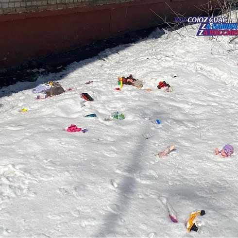 Спасатели АСФ города Барнаула обеспечили безопасность троих малолетних детей