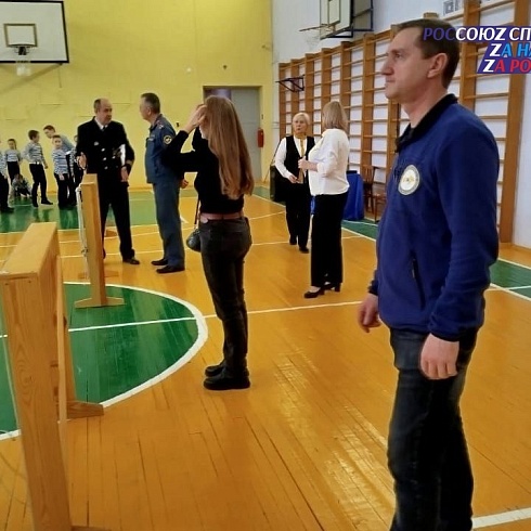 Спасатели Козьмодемьянской аварийно-спасательной группы ГБУ РМЭ "МАСС" приняли участие в соревнованиях, организованных для воспитанников парусного клуба "Паллада"