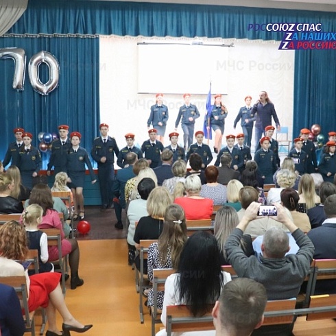 25 ноября исполнилось 70 лет со дня образования школы №24 города Владимира