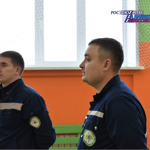 9 декабря спасатели Центрального аварийно-спасательного отряда ГБУ РМЭ "МАСС" провели мастер-класс по безопасности жизнедеятельности для юнармейцев