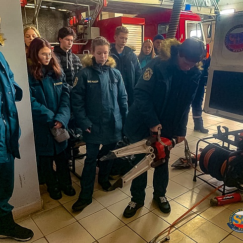 Спасатели владимирского РОССОЮЗСПАСа познакомили кадетов Стародворской школы со своей работой