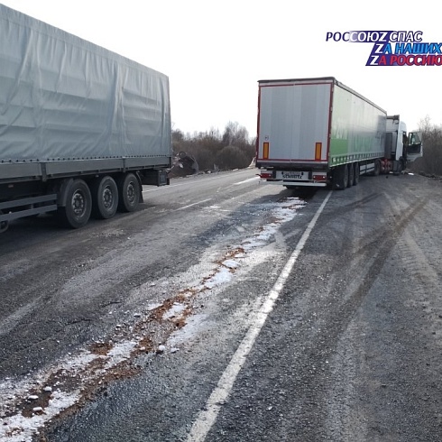 В Красноярском крае спасатели ликвидировали утечку дизельного топлива