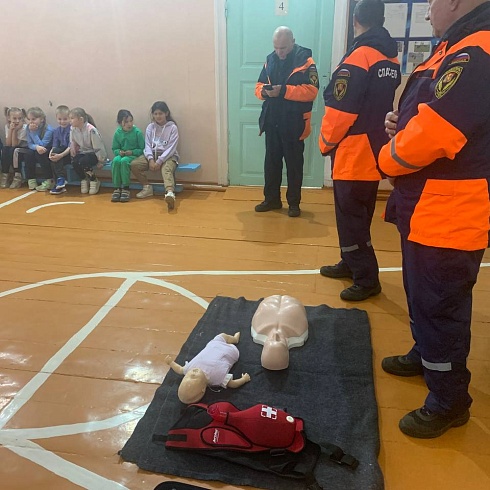 Уроки первой помощи пострадавшим для учащихся Давыдовской школы