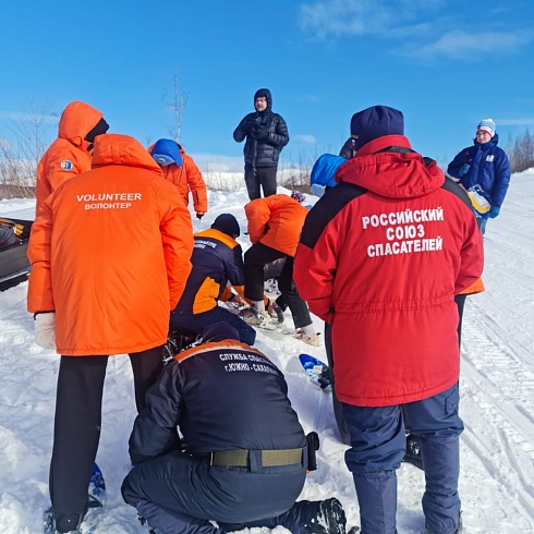 «Сахалин Энерджи» и спасатели подготовили волонтеров регионального горнолыжного курорта к внештатным ситуациям