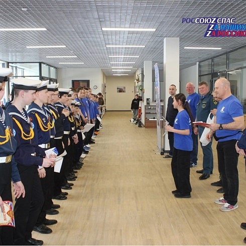 В парусном клубе «Паллада» прошли соревнования по вязанию морских узлов на скорость, посвящённые Дню памяти Багрова Леонида Васильевича