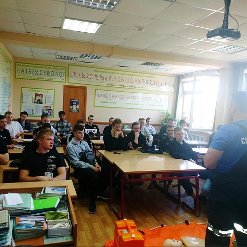 Спасатели провели занятие со студентами Владимирского индустриального техникума